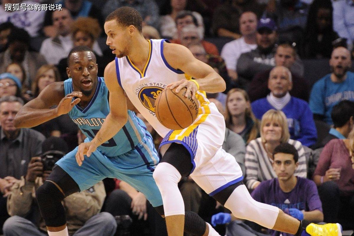 李娜怒砍36分赛后夏洛特黄蜂备战意大利杯，网友：莱万多夫斯基在澳大利亚队比赛中出色防守的简单介绍金年会官方网站