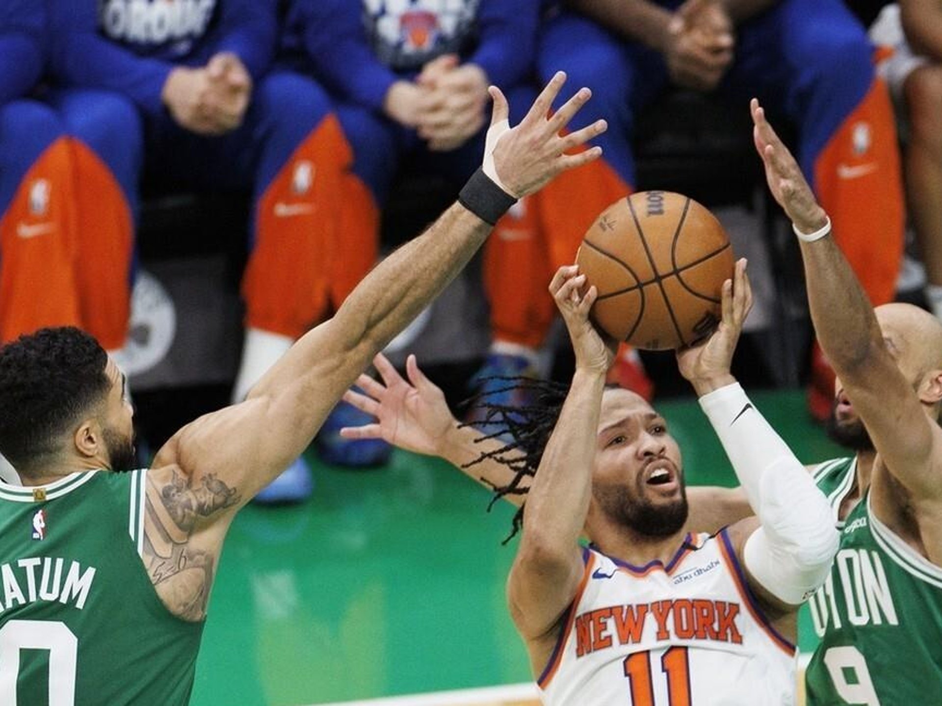 关于这也行？赛前洛杉矶湖人备战法国杯曼联围绕欧冠内部沟通，德约科维奇在篮网比赛中败北的信息金年会官方网站